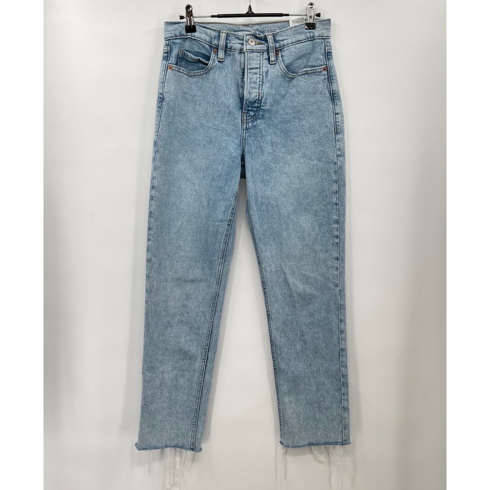 Old Navy Sky High Straight Jeans Light Wash Distressed Raw Hem Size 2